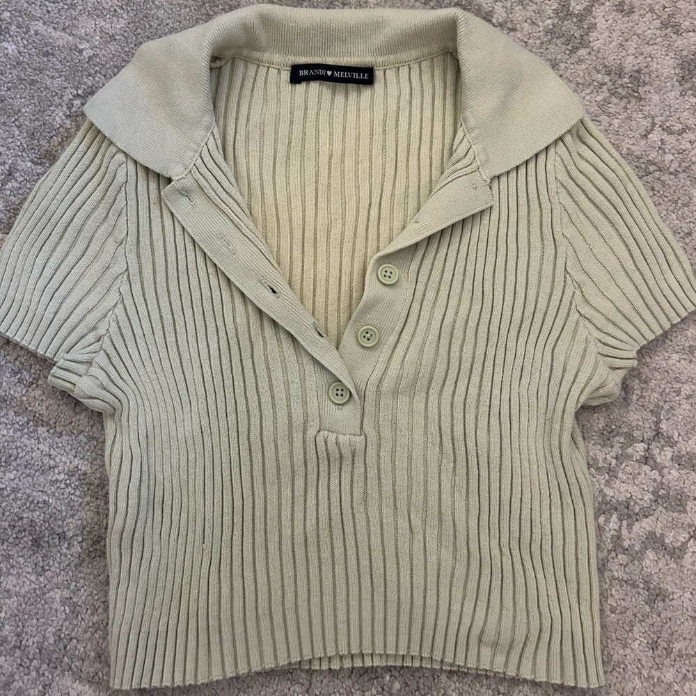 Brandy Melville Cropped Sweater Top
